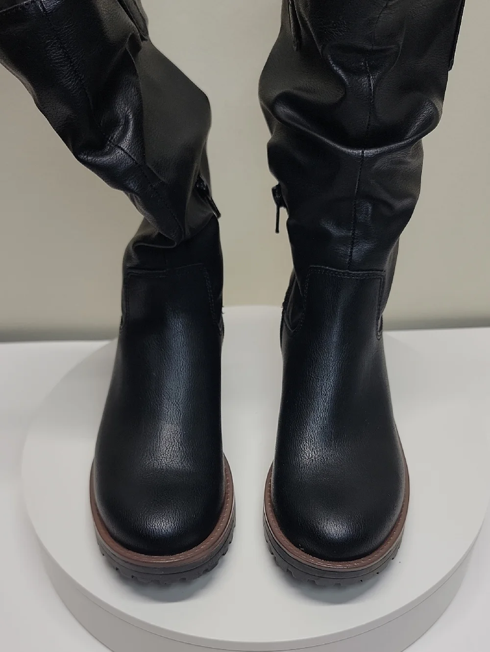 Sun + Stone New In Box! Lug Sole Slouchy Boots Sz 5
